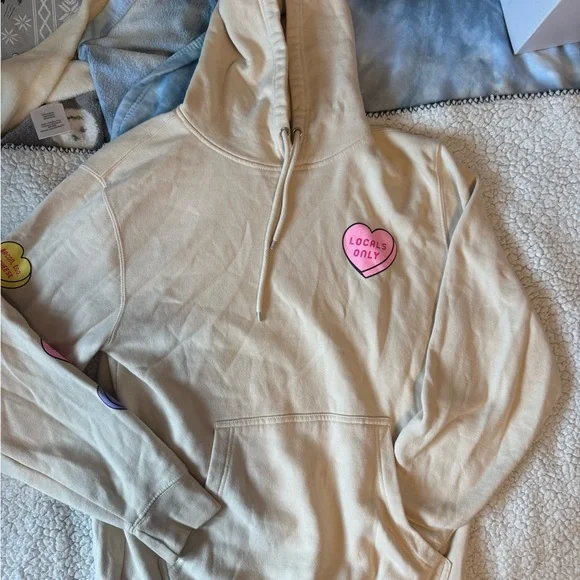 Long island Hoodie - Picture 1 of 4